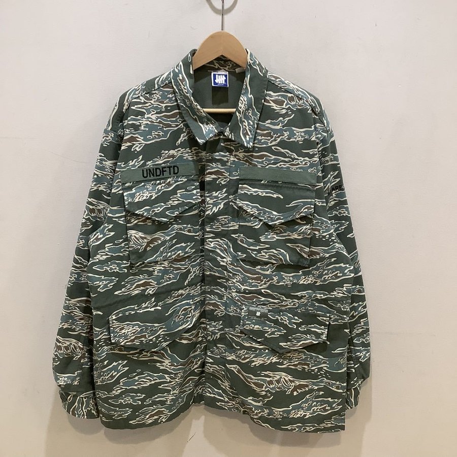 UNDEFEATED アンディフィーテッド 210077104001 TIGER CAMO M-65 ...