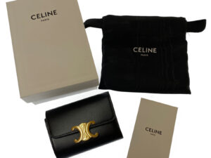 CELINE セリーヌ 三つ折り財布 コンパクトウォレット トリオンフ カードケース付き ブラック 買い取りました！